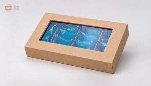 جعبه آماده گز و شیرینی با ساختار تلسکوپی و پنجره شفاف برای بستهبندی محصولات سنتی
